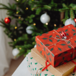 Les 10 cadeaux solidaires à mettre sous le sapin de votre ASBL !
